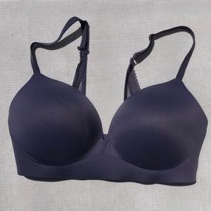 Victoria’s Secret padded no-wire bra